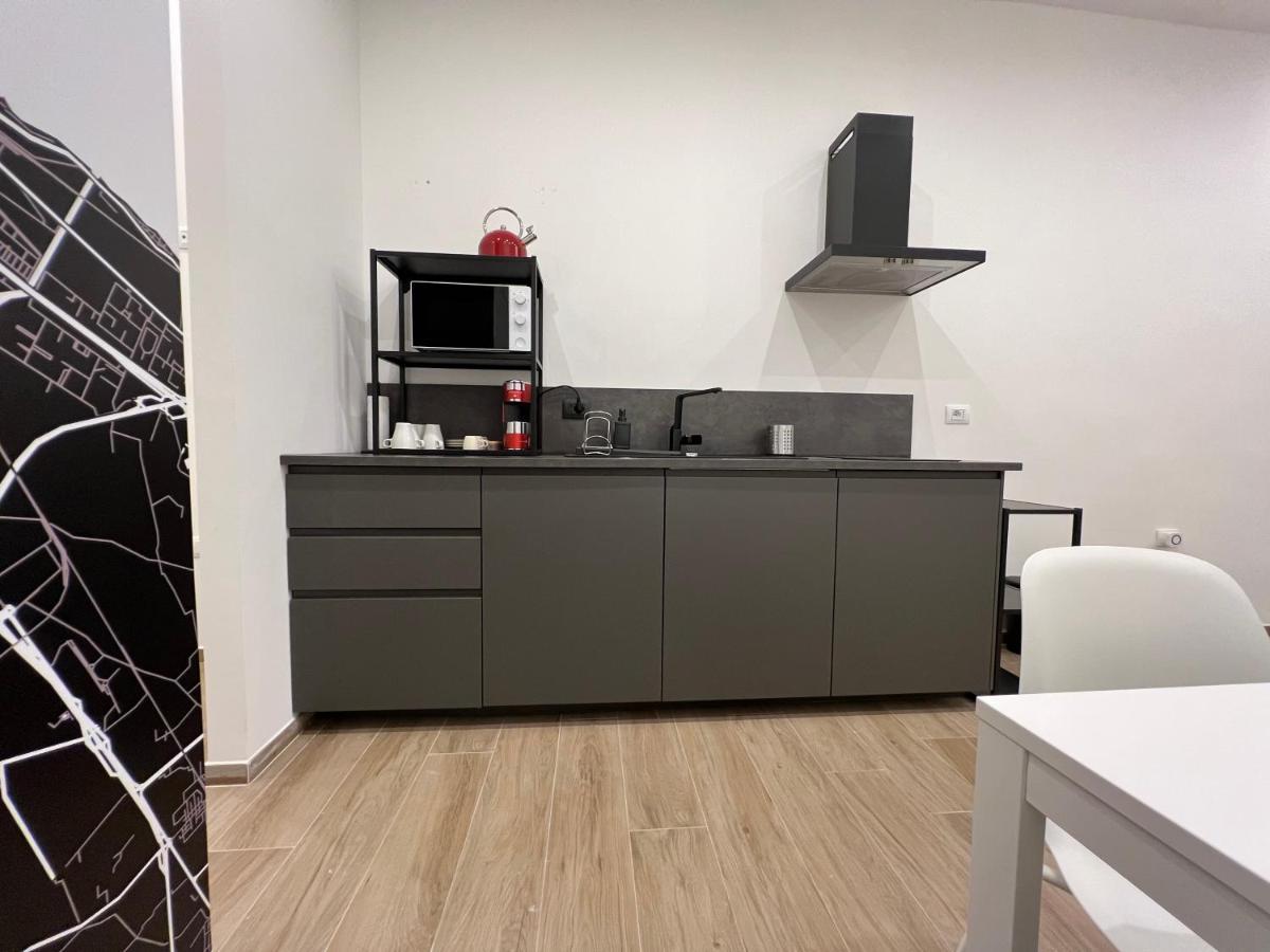 Citywise Vittorio - Independent Apartment Near Bari Central Station Экстерьер фото